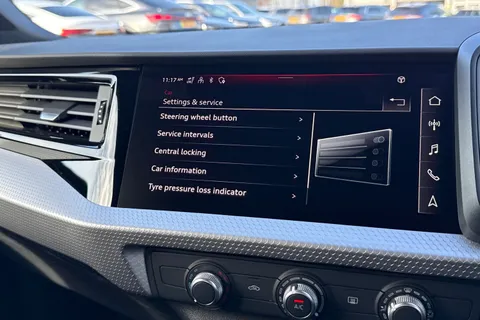  Audi A1 1.0 TFSI 30 Black Edition Sportback Euro 6 (s/s) 5dr Thumbnail #43