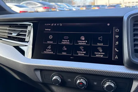  Audi A1 1.0 TFSI 30 Black Edition Sportback Euro 6 (s/s) 5dr Thumbnail #44