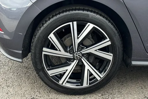 MD23HJJ Volkswagen Polo 1.0 TSI R-Line 5dr **17' BERGAMO ALLOYS, MOBILE PHONE CHARGING** Thumbnail #13