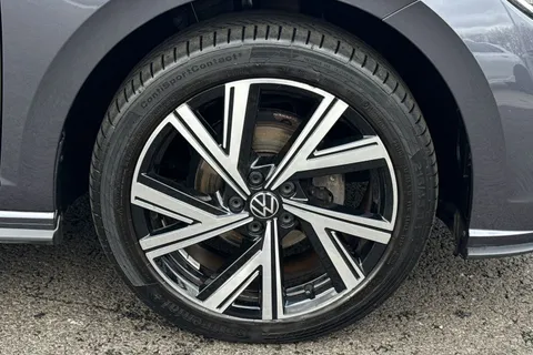 MD23HJJ Volkswagen Polo 1.0 TSI R-Line 5dr **17' BERGAMO ALLOYS, MOBILE PHONE CHARGING** Thumbnail #14