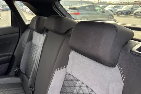 MD23HJJ Volkswagen Polo 1.0 TSI R-Line 5dr **17' BERGAMO ALLOYS, MOBILE PHONE CHARGING** Thumbnail #20