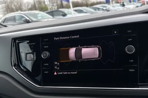 MD23HJJ Volkswagen Polo 1.0 TSI R-Line 5dr **17' BERGAMO ALLOYS, MOBILE PHONE CHARGING** Thumbnail #38