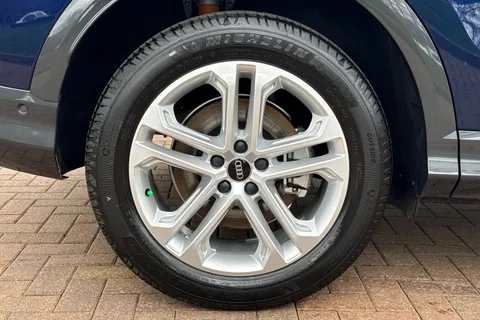  Audi Q5 2.0 TFSI Sport S Tronic quattro Euro 6 (s/s) 5dr Thumbnail #9
