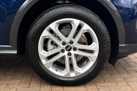  Audi Q5 2.0 TFSI Sport S Tronic quattro Euro 6 (s/s) 5dr Thumbnail #10