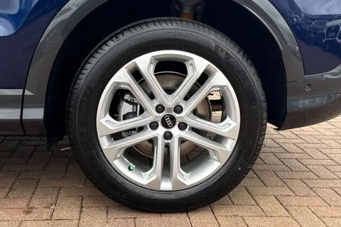  Audi Q5 2.0 TFSI Sport S Tronic quattro Euro 6 (s/s) 5dr Thumbnail #12