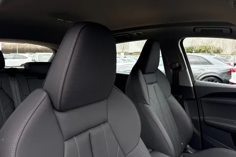  Audi Q5 2.0 TFSI Sport S Tronic quattro Euro 6 (s/s) 5dr Thumbnail #23