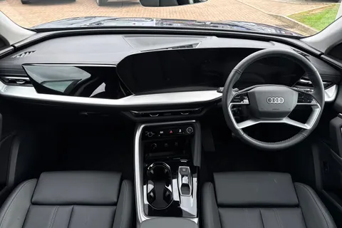  Audi Q5 2.0 TFSI Sport S Tronic quattro Euro 6 (s/s) 5dr Thumbnail #24