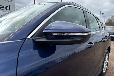  Audi Q5 2.0 TFSI Sport S Tronic quattro Euro 6 (s/s) 5dr Thumbnail #30