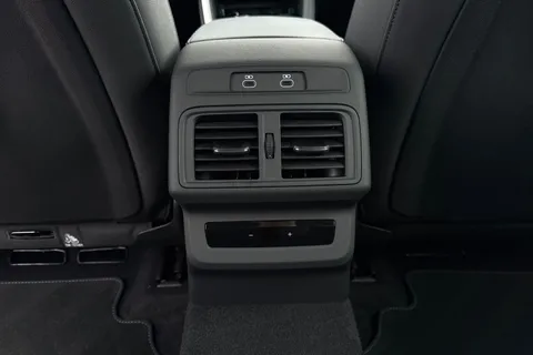  Audi Q5 2.0 TFSI Sport S Tronic quattro Euro 6 (s/s) 5dr Thumbnail #35