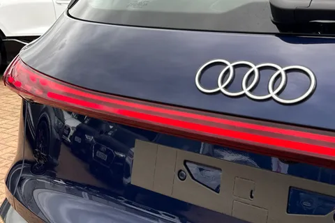  Audi Q5 2.0 TFSI Sport S Tronic quattro Euro 6 (s/s) 5dr Thumbnail #37