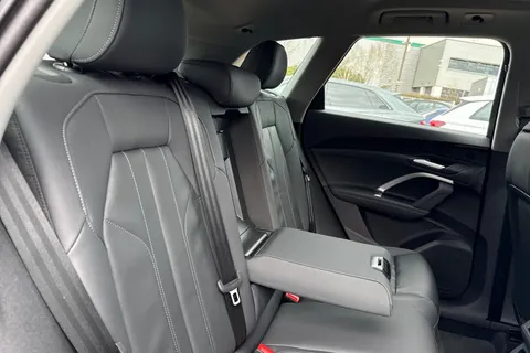  Audi Q5 2.0 TFSI Sport S Tronic quattro Euro 6 (s/s) 5dr Thumbnail #41