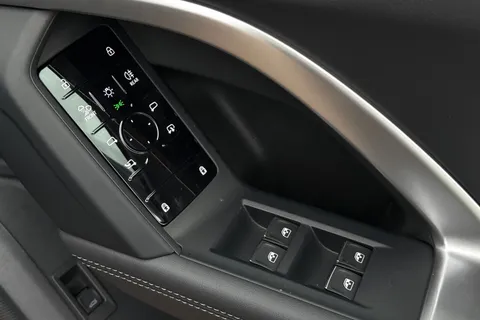  Audi Q5 2.0 TFSI Sport S Tronic quattro Euro 6 (s/s) 5dr Thumbnail #43