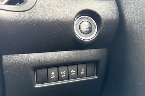 SE18OFW Suzuki Swift 1.2 Dualjet SHVS SZ5 ALLGRIP 5dr Thumbnail #38