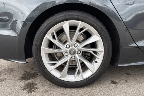 10 of 64 for Audi A5 2.0 TDI 35 Sport Sportback S Tronic Euro 6 (s/s) 5dr