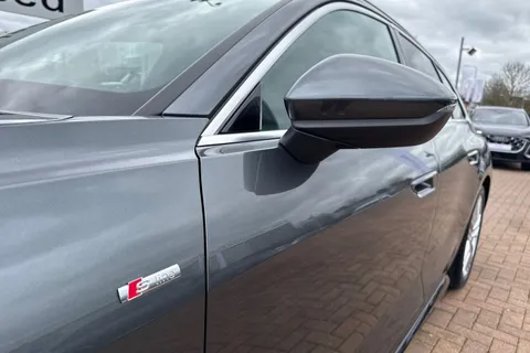 Audi A5 Avant 2.0 TDI S line S Tronic Euro 6 (s/s) 5dr Thumbnail #31