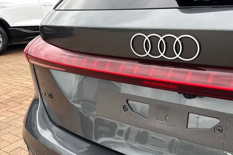 Audi A5 Avant 2.0 TDI S line S Tronic Euro 6 (s/s) 5dr Thumbnail #38