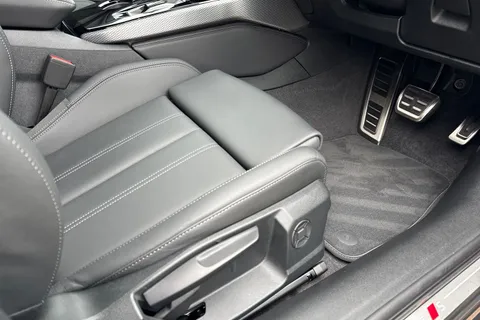 Audi A5 Avant 2.0 TDI S line S Tronic Euro 6 (s/s) 5dr Thumbnail #44