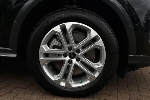  Audi Q5 2.0 TDI Sport S Tronic quattro Euro 6 (s/s) 5dr Thumbnail #12