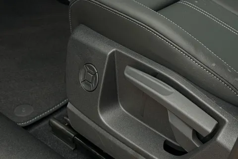  Audi Q5 2.0 TDI Sport S Tronic quattro Euro 6 (s/s) 5dr Thumbnail #31