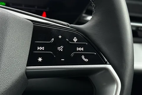  Audi Q5 2.0 TDI Sport S Tronic quattro Euro 6 (s/s) 5dr Thumbnail #35