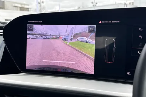  Audi Q5 2.0 TDI Sport S Tronic quattro Euro 6 (s/s) 5dr Thumbnail #39