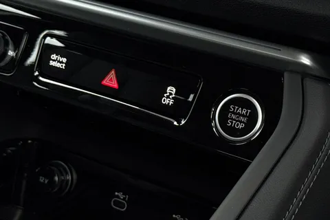  Audi Q5 2.0 TDI Sport S Tronic quattro Euro 6 (s/s) 5dr Thumbnail #42