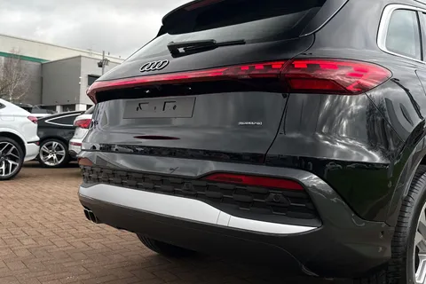  Audi Q5 2.0 TDI Sport S Tronic quattro Euro 6 (s/s) 5dr Thumbnail #46