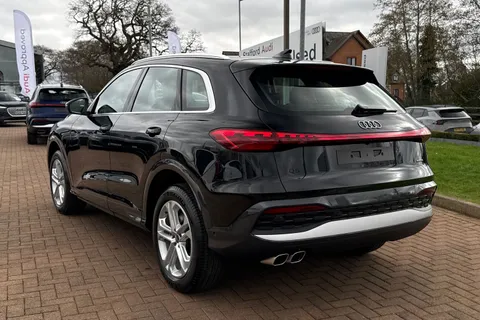  Audi Q5 2.0 TDI Sport S Tronic quattro Euro 6 (s/s) 5dr Thumbnail #54