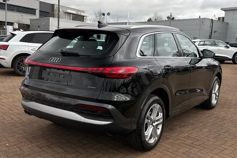  Audi Q5 2.0 TDI Sport S Tronic quattro Euro 6 (s/s) 5dr Thumbnail #55