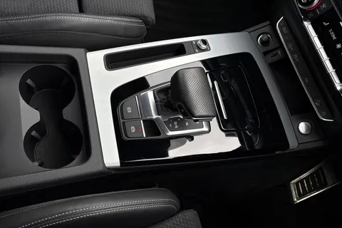 FV71EAK Audi Q5 S line 40 TDI quattro 204 PS S tronic Thumbnail #21