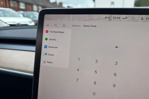 LC23NUK Tesla Model 3 Auto RWD 4dr Thumbnail #35
