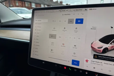 LC23NUK Tesla Model 3 Auto RWD 4dr Thumbnail #37