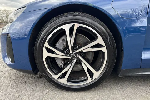 BT72NKP Audi e-tron GT GT quattro 350,00 kW Thumbnail #14