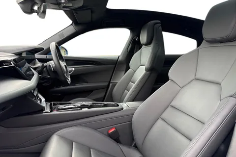 BT72NKP Audi e-tron GT GT quattro 350,00 kW Thumbnail #17