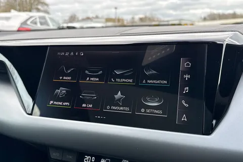 BT72NKP Audi e-tron GT GT quattro 350,00 kW Thumbnail #18