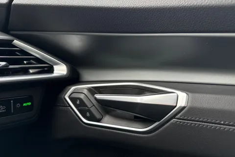 BT72NKP Audi e-tron GT GT quattro 350,00 kW Thumbnail #22