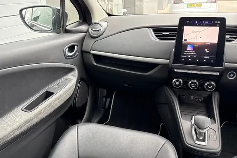 AV20VLP Renault Zoe 100kW i GT Line R135 50kWh 5dr Auto Thumbnail #19