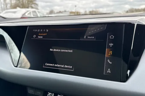 BT72NKP Audi e-tron GT GT quattro 350,00 kW Thumbnail #54