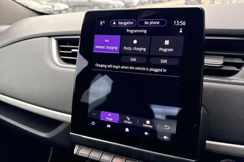 AV20VLP Renault Zoe 100kW i GT Line R135 50kWh 5dr Auto Thumbnail #50