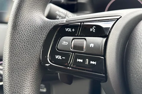 FG22LDD Honda HR-V 1.5 eHEV Elegance 5dr CVT Thumbnail #36