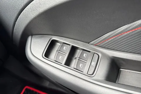 DE73YCH MG Mg Zs 1.5 VTi-TECH Exclusive Euro 6 (s/s) 5dr Thumbnail #43