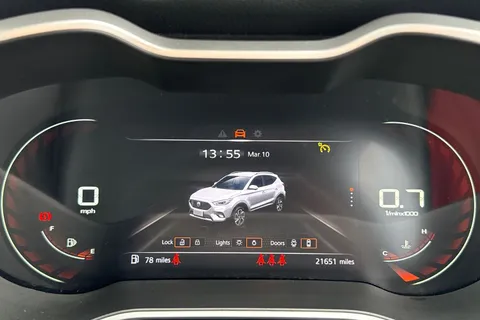 DE73YCH MG Mg Zs 1.5 VTi-TECH Exclusive Euro 6 (s/s) 5dr Thumbnail #46