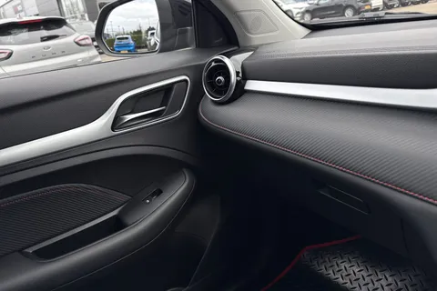 DE73YCH MG Mg Zs 1.5 VTi-TECH Exclusive Euro 6 (s/s) 5dr Thumbnail #62