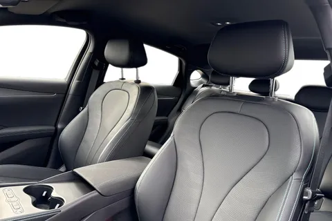  BYD Seal 6 1.5 DM-i 10kWh Boost CVT Auto Euro 6 (s/s) 4dr Thumbnail #11