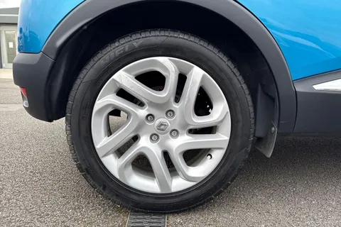 BF65NVJ Renault Captur 1.5 dCi ENERGY Dynamique MediaNav Euro 5 (s/s) 5dr Thumbnail #11