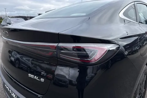  BYD Seal 6 1.5 DM-i 10kWh Boost CVT Auto Euro 6 (s/s) 4dr Thumbnail #16