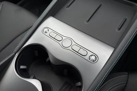  BYD Seal 6 1.5 DM-i 10kWh Boost CVT Auto Euro 6 (s/s) 4dr Thumbnail #20