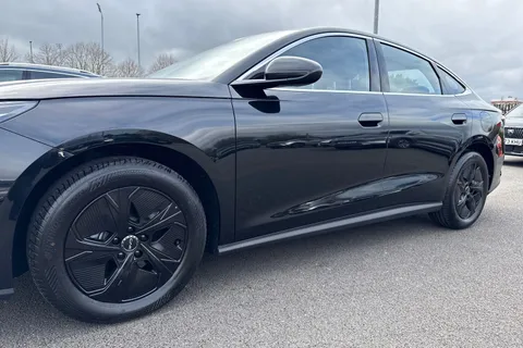  BYD Seal 6 1.5 DM-i 10kWh Boost CVT Auto Euro 6 (s/s) 4dr Thumbnail #29