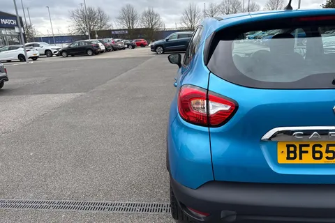 BF65NVJ Renault Captur 1.5 dCi ENERGY Dynamique MediaNav Euro 5 (s/s) 5dr Thumbnail #31
