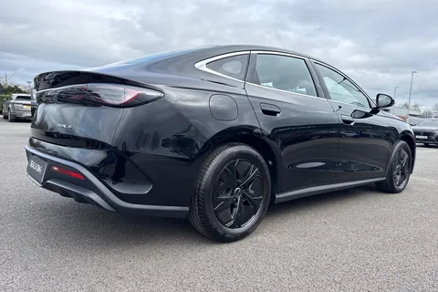  BYD Seal 6 1.5 DM-i 10kWh Boost CVT Auto Euro 6 (s/s) 4dr Thumbnail #36